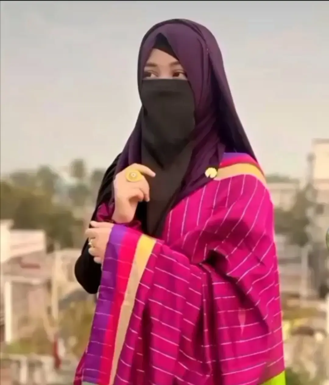 @ এত সুন্দর না হলেও চলতে