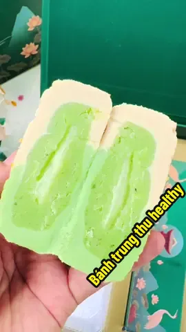 Vừa muốn ăn ngon lại healthy thì hãy thử bánh trung thu của A Leaf Food nha cả nhà ơi. Hộp đẹp, bánh ngon làm quà tặng là ai cũng thích luôn nè #daominhthu89 #LearnOnTikTok #ancungtiktok #review #banhtrungthu #banhtrungthuhealthy #healthy #trungthu2025 #bakifoods #aleaffoods 