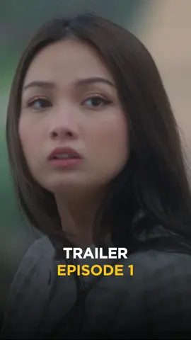 Launa masih setia di sisi Karang, tapi Karang (yang lagi ada di mode Aru) malah fokus mencari gadis penjual permen kapas 😔💔 Nonton selengkapnya di episode 1 series Rintik Terakhir sekarang! #RintikTerakhirSeries #RintikTerakhirViu #AkuTakMembenciHujan2 #ATMH2 #Viu #TikTokTainment