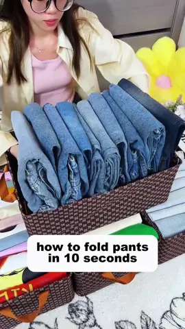 Good way to fold clothes #organize #storagebox #storageideas #foldingclothes 