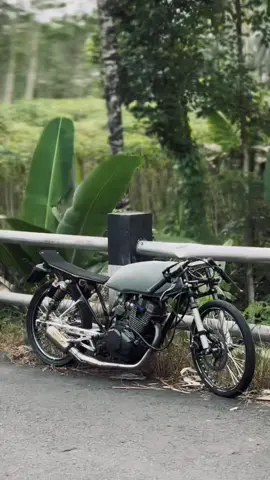 sambil nunggu mesinnya diperbaiki dulu deh🥺#fyp 