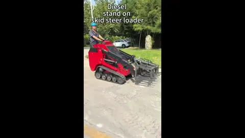 Mini skid steer loader stand on type,diesel model, different attachments can be changed for various jobs#excavatorfactory #jiahemachinery #skidsteer #skidsteerloader #miniskidsteer 
