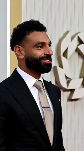 Mo Salah makes history Again At the PFA Awards 2025! Congratulations 🙌🏽 Salah became the first-ever player to win the PFA Men’s Player of the Year award three times — a record-breaking achievement for one of football’s greatest stars. What a season. What a player. What a legacy!  #PFAAwards2025 #MohamedSalah #FootballLegend #Liverpool #mosalah 