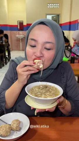 Bakso Sayur UB Buka cabang lagi di Tlogomas,, sayur, koyor, mie sepuasnyaa,,ada juga bakso keju moncrottttt  #kulinermalang #kuliner #malang #bakso #baksomalang 