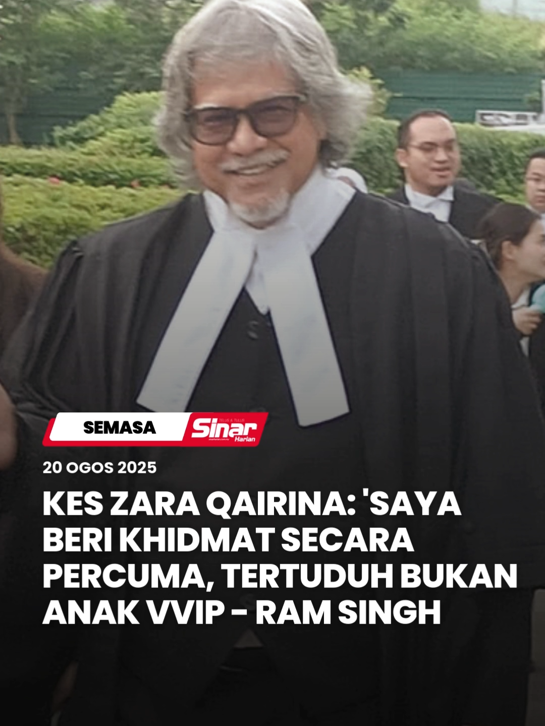 Peguam mewakili salah seorang daripada lima remaja yang dituduh berkaitan kes Zara Qairina Mahathir di Mahkamah Kanak-Kanak mendedahkan bahawa pembelaan yang dilakukan adalah secara pro bono. Penjelasan itu sekali gus menangkis tuduhan orang ramai bahawa remaja yang dituduh merupakan anak daripada kalangan orang ternama (VVIP), sedangkan pembelaan dibuat tanpa sebarang bayaran oleh ahli keluarga remaja terbabit. Anda boleh baca berita penuh di portal Sinar Harian di  www.sinarharian.com.my atau swipe up di IG story serta jangan lupa follow IG @sinarharian untuk berita terkini dalam dan luar negara. #SinarHarian #SinarTerkini #RamSingh