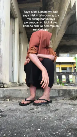 Takutnya keluarga mu malu🫠🫠🫠#padahariini #fypシ゚viral #anakpertamaperempuan #kulitokobukankulipabrik 