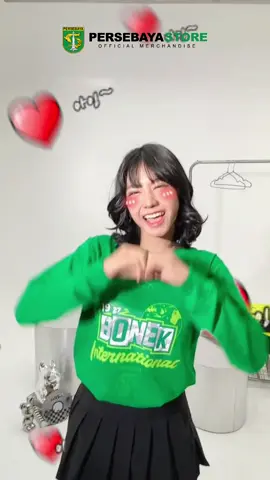 Lhuk, Bonek teko Jepang ta iki??🫣🤭 Gawe para bonek sing onok nang Jepang, Inggris, Australia, nang belahan dunia endi ae. Ikilo T-Shirt spesial sing dibuat khusus gawe awakmu. 🤩 Tunjukno lek awakmu bangga jadi Bonek Internasional!! 💚🔥🔥 #KitaPersebaya #BanggaBeliAsli