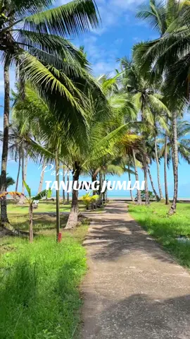 Jalan jalan di pinggir pantai #wisatapantai #tempatwisata #wisataair #penajampaserutara#kaltim 