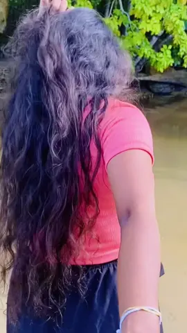 හැමදා මා ලගින් මා ලගින් ලංවී ඉන්නවදෝ..ඔබගේ ආදරේ ආදරෙ මාගේ ජිවිතෙ ...හරි ලස්සන දවසක්. .#srilankan_tik_tok🇱🇰foryou🙂❤️🌎 #travelphotography📷 #tiktok #trending #1milionaudition #❤️ 