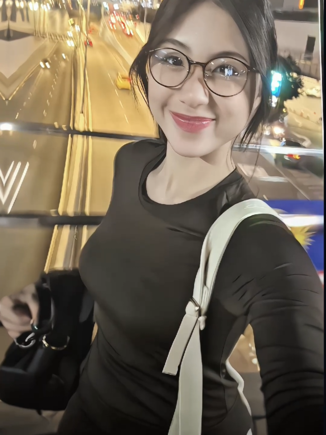 bjir lah bola hitam di tiktok michie🤔😭 - - - #michiejkt48 #michiealexandra #michie 
