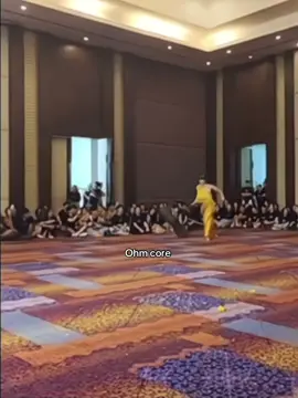 có thể là cười đến die =)) #ohmpawat #gmmtvouting2025 #fyp 