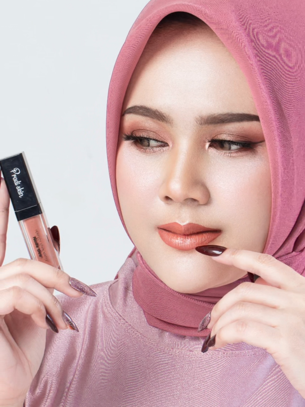 Lipcream andalanku @pradiskinglow @pradiskin_glowbeauty @dessyzee377  #pradiskinglow #pradiskin #fypシ゚viral #pradiskinbranding #pradiskinlipcream 