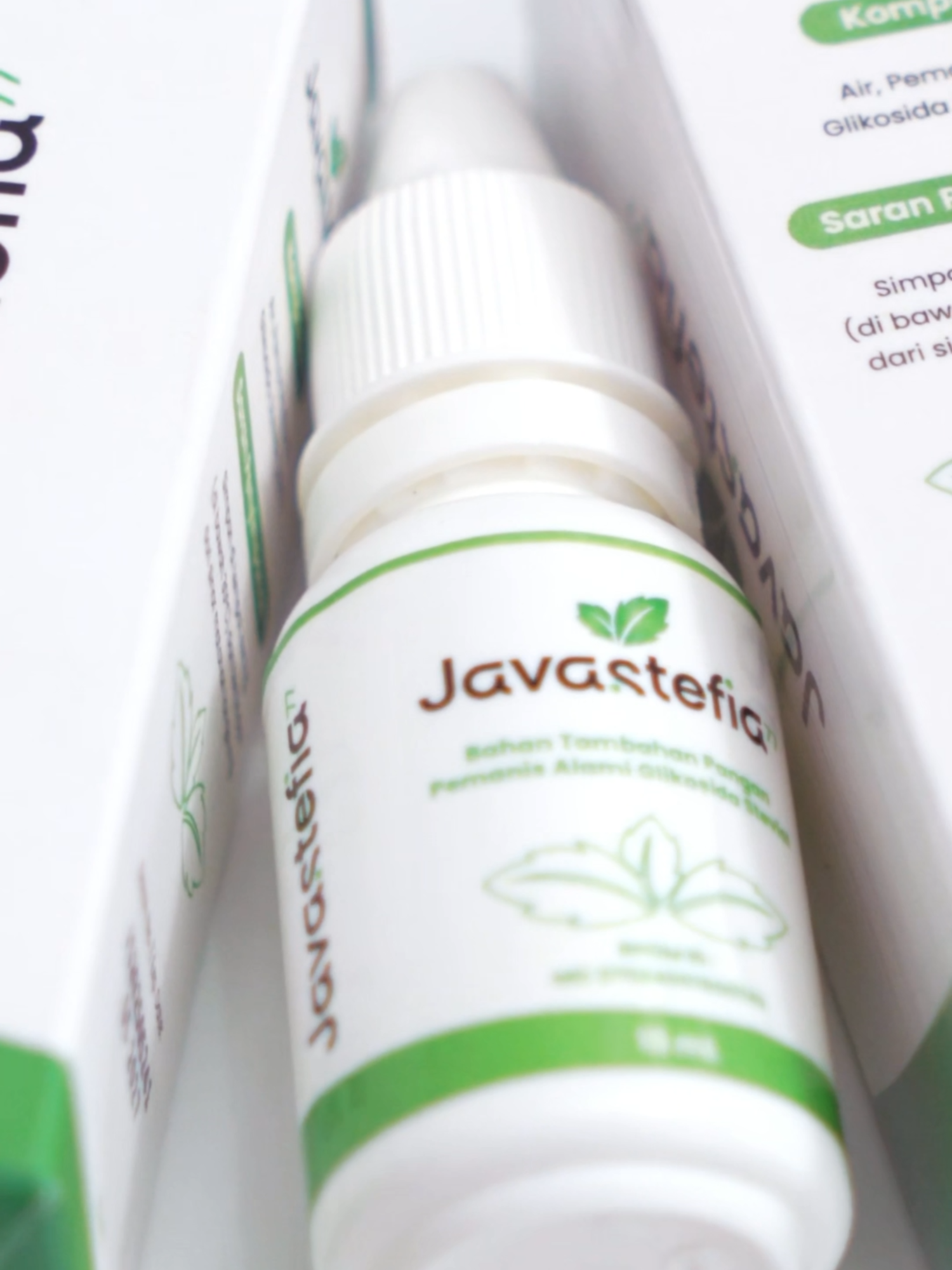 JavaStefia77 hadir dengan kemasan baru yang lebih fresh! Tapi tenang, rasa manis alami dari daun stevia tetap sama, tetap murni tanpa aftertaste pahit. Desain baru, semangat baru, siap jadi teman manismu sehari-hari!  Coba yuk, dan rasakan vibe barunya! #JavaStefia #TeamStevia #SetetesJavaStefiaCukup #JavaStefia77 #ManisAlami