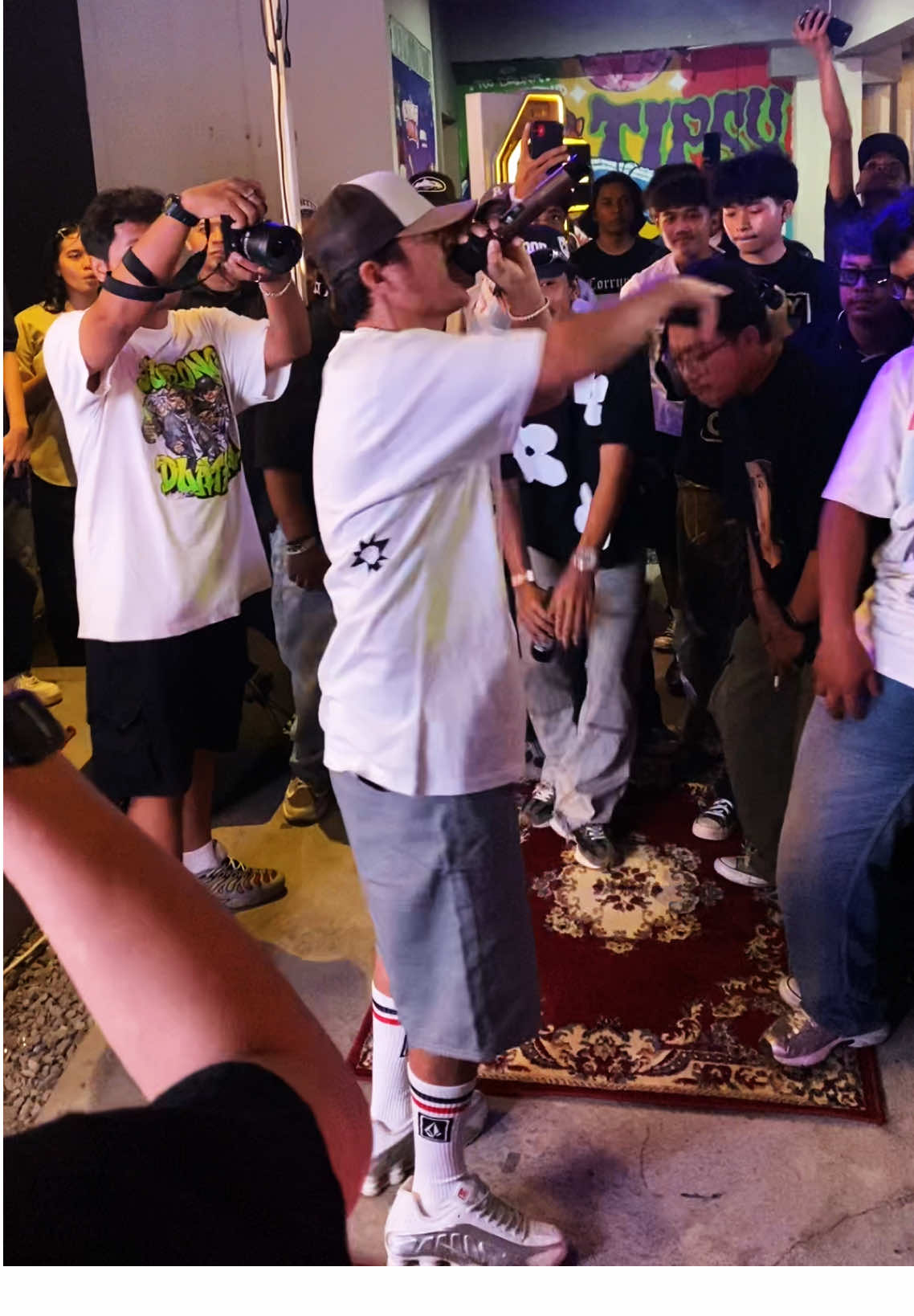 @Mario Zwinkle - Knows Me Better #mariozwinkle #sagadynasty #sagaonebloodtour #verseclass #tipsylionsemarang 