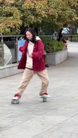It’s time to show off my skills with my skateboard.#skateboard#freeskates#skate#skateboading#skill