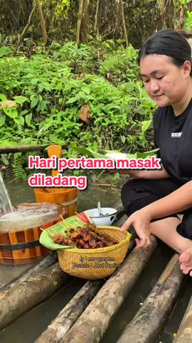 Seru banget yaa bisa masak hasil petikan diladang🌱 #ladang #memasak #sederhana 