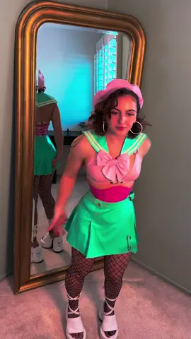Pls don’t look in the mirror 
