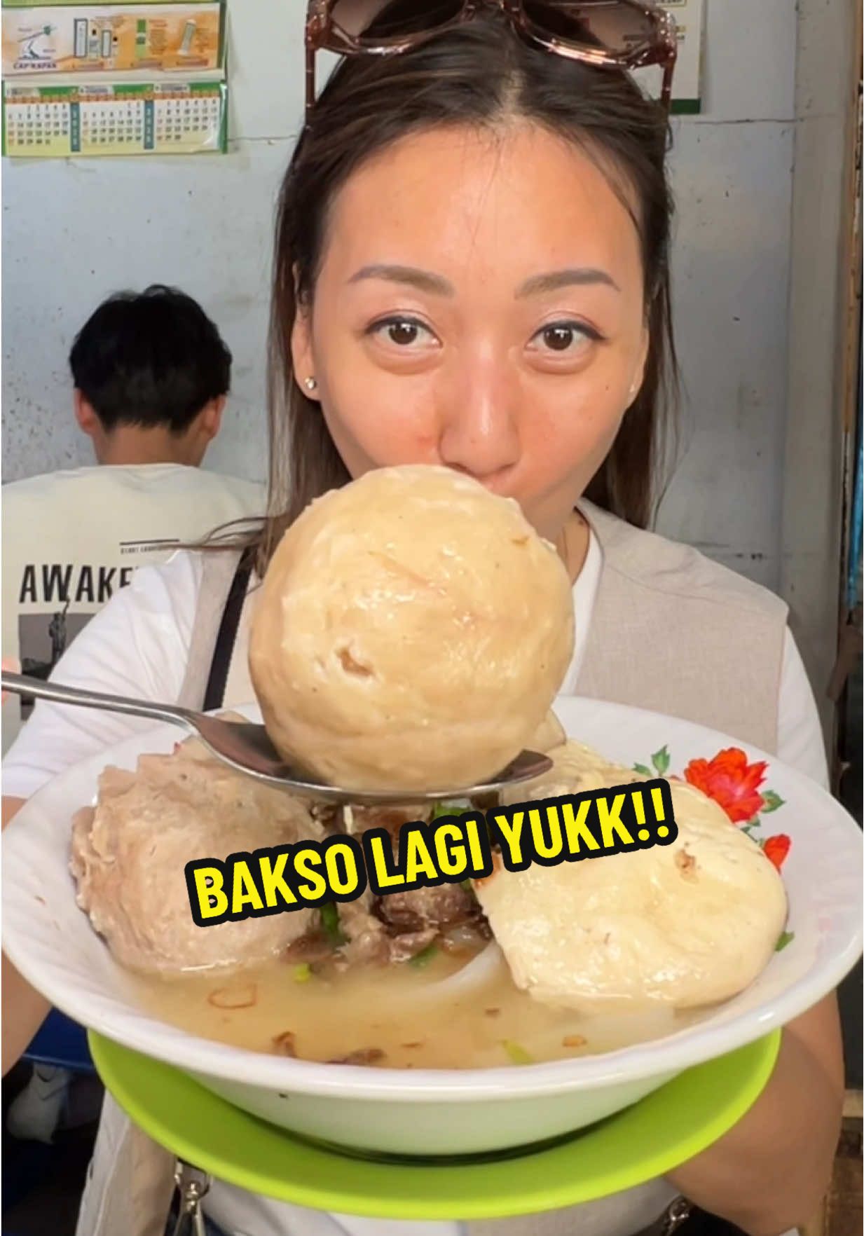 BAKSO BAKSO BAKSO .. YG INI JG RAME BANGET LHO. PAK KIMCHI ISO2NE NONGOL NEK LAPER TOK 😂😂 #nanakoot 