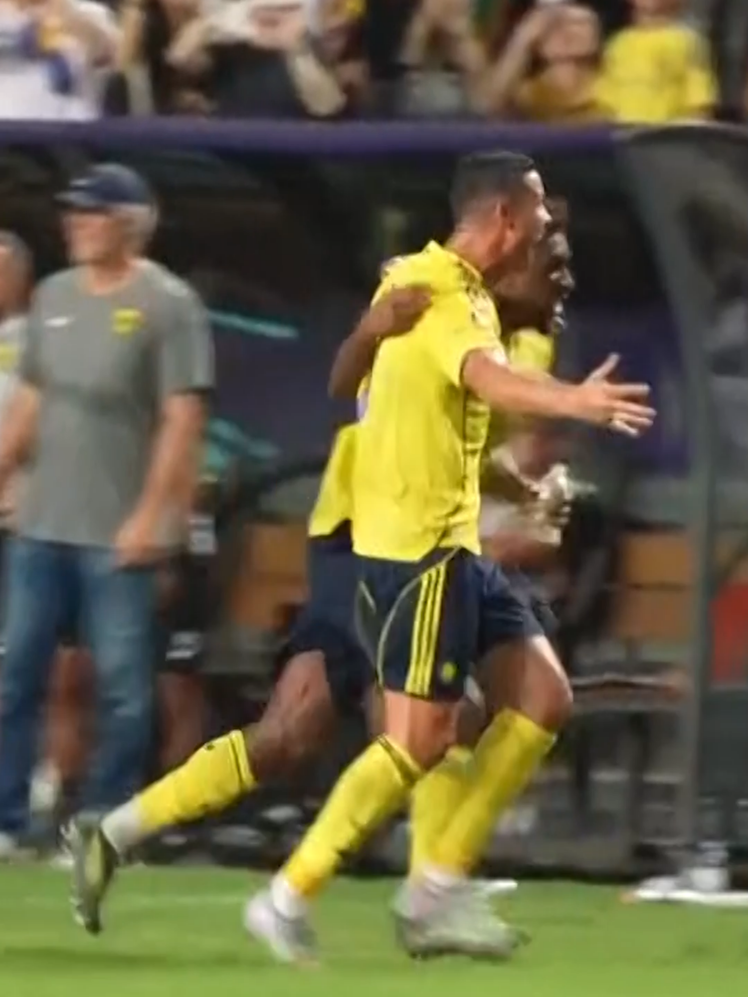 🤩 #JoaoFelix marque avec #AlNassr sur une offrande de #CristianoRonaldo ! #Football #Soccer #CR7 #Ronaldo #beINSPORTS #AP #SportsTiktok