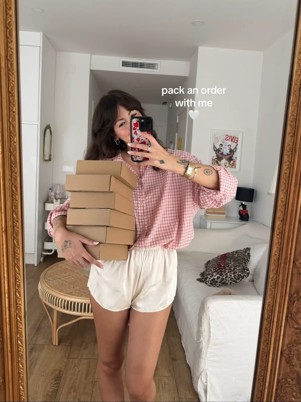 Our autumn packaging is finally here 🍂 packing orders has never looked this cute 👼🏻🎀 #coquettejewelry #vintagejewelry #jewelrybrand #coquettecore #coquetteaesthetic #smallbiztiktok #jewelrytiktok #coquettefinds #dirtysaintsangelsclub #dirtysaintsjewelry #girlyaesthetic 