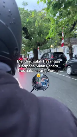 iya to😶‍🌫️#malukupride🏝🔥 #ambonpride🏝🔥 #hitu #hunuth #gandong #sodara #fyp #fypシ゚viral #fyppppppppppppppppppppppp #ambontiktok 
