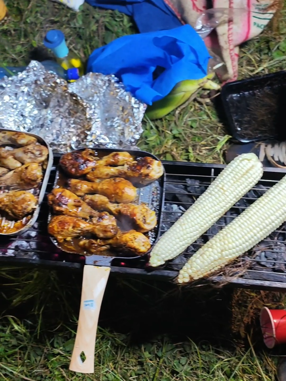 I can't explain why but food always tastes better when cooked outside, and when you have no other backup plan. utaikula ata kama haijaiva vizuri. 