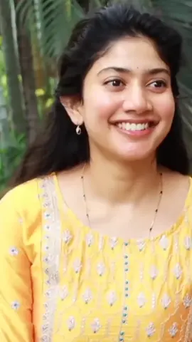 ලොකෙ හුරතල්ම කෙල්ලද මෙ   sai pallavi #srilanka #cutebaby #indiyn #tamil #cutebaby 