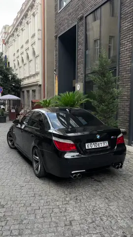 Best V10?                                              •                                                              •                                                                •#bmw #e60 #m5 #foryou 