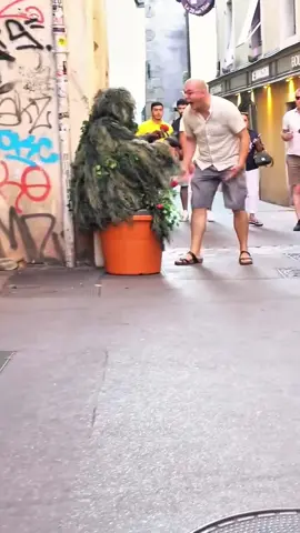 Bushman prank #fouryou #fyp #tiktok #prank #happy #funny #people #bushman 