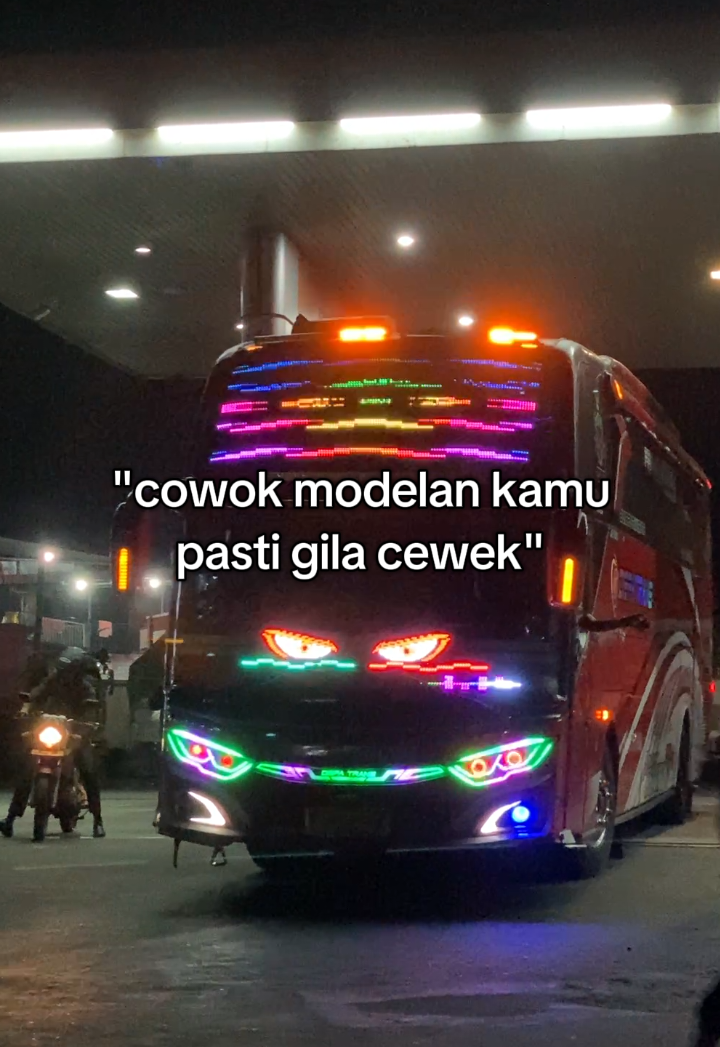 🤭🤭 ftg: @muhammad.huda21  @itsme.frhn3  @saya arsyad  @Sahabat_rezpectra01  @Rini s  @arsaafx_  #storybus #videobus #busmania #fyp 