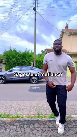 Zéro confiance #petitousteofficiel🇬🇳🇬🇳🇬🇳🇬🇳 #guineenne224🇬🇳 #224🇬🇳tiktok #motivation @€RIC-ABIDAL @La Jaguar 🐆 fashion @iam_nanette3 