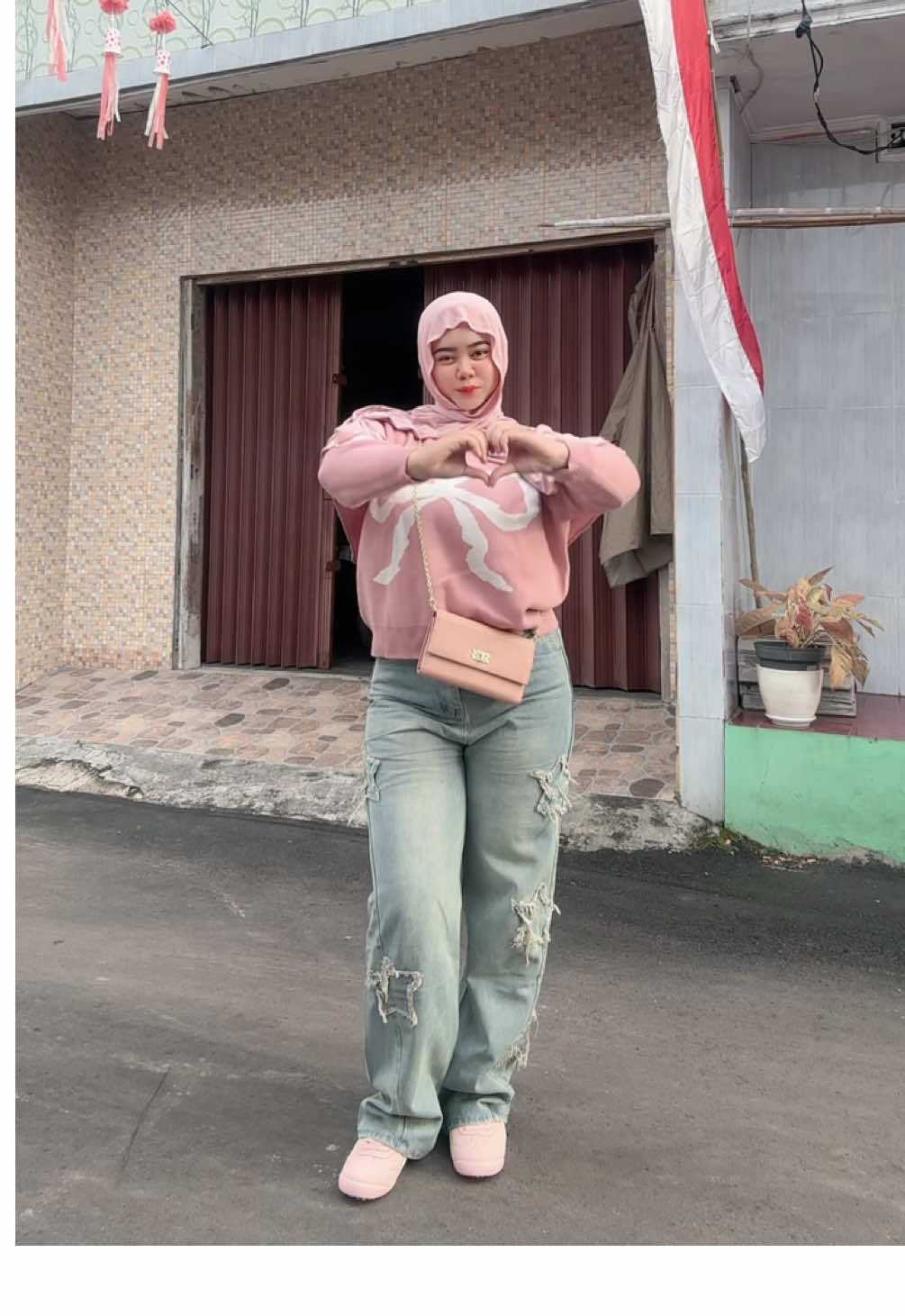 fit pinkyy lagiii 🤭🩷 mau di spilll gaa nih👀 #outfitinspo#outfitideas 