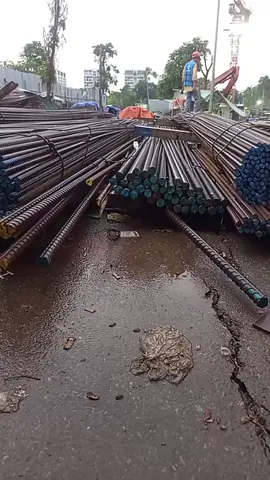 đúng là không có tiền ko làm được gì đâu 