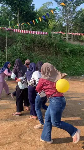 Terombang ambing😭🫵🏻🫵🏻 #promomakanmerdeka #lomba17agustus #karangtaruna04 #17agustus #fyppppppppppppppppppppppp 