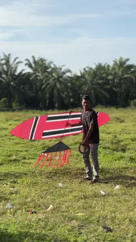 Jak ta perame @𝑵𝒂𝒊𝒑𝒓𝒋𝒄𝒕 @𝑆𝐻𝐴𝐷𝑂𝑊  BOY @Boss RR @cobra🐲 @SM_02 #layanganaceh #layangtunang #masukberanda #fyp 