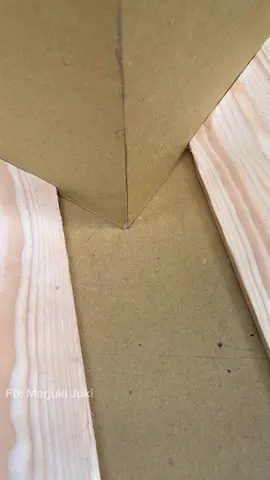 how to measure the position of a wooden corner #woodworking #tips #DIY #working #ideas #woodwork #decor #doors #makersgonnamake #interior #woodart #construction #woodworking #carpenter #table #furnituredesign #woodcarving #viralreelschallenge #FineWoodworking #woodworkingcommunity #interior #wooddesign #carpenter #maker #diy #reelsfb #furniture #wood 