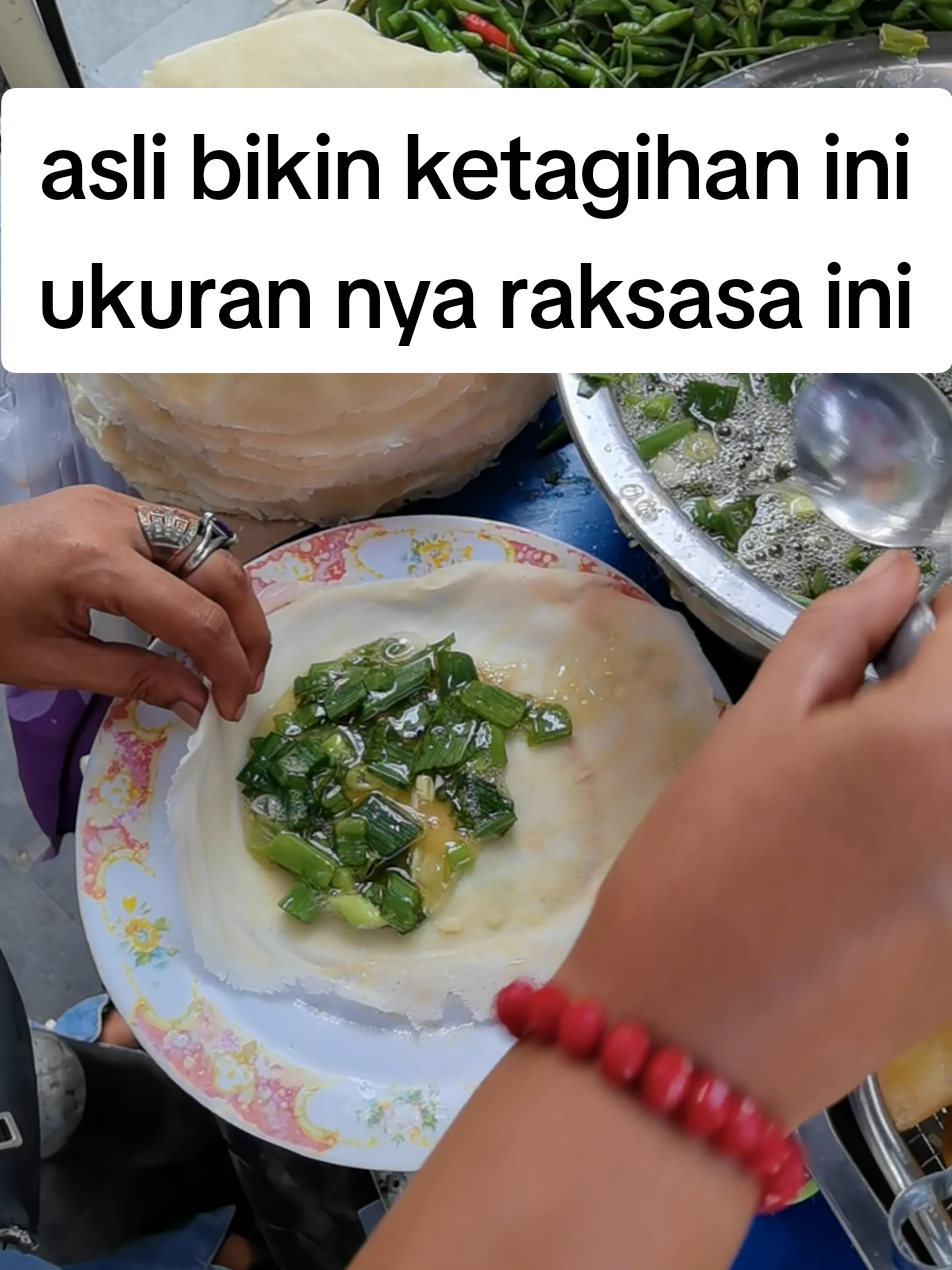 martabak paling di cari di gang aut #bogor #kuliner #jajanantiktok #jajananviral #kulinerbogor 