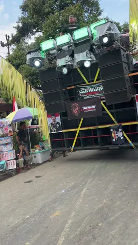Pulang kejebak sound horeg  Yang njoget murid-murid nya #mrdanang #fyp #karnaval #soundhoreg 