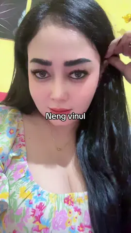 Jan tatap mata eneng.. Jangan ya gaes ya…