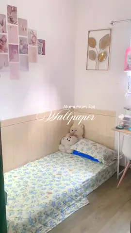 Rekomendasi wallpaper buat dinding kamar yg lembab/rusak #wallpaperdinding #wallpaperaluminumfoil #dekorasikamar 