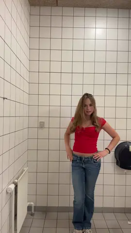 #schoolair #fyp #elskerminepiger #goviral #red