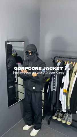 Rekomendasi jaket gorpcore dan celana cargo nih sob, cocok banget nih buat buat kalian yang lagi nyari rekomendasi jaket buat mendaki 🫵🏻 #fypシ゚ #dobujack #gorpcorejacket #celanacargo #outfitinspo 