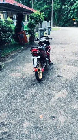 perawat dari semua luka yang hadir