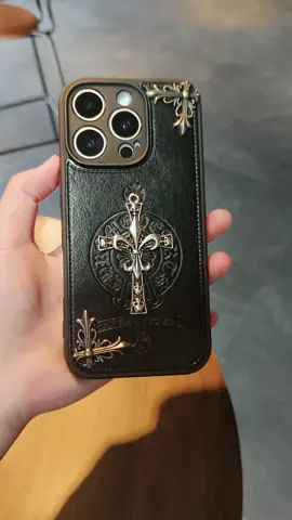 #PhoneCase #CoolPhoneCase #PhoneEssential #TikTokMadeMeBuyIt #DarkStyle   