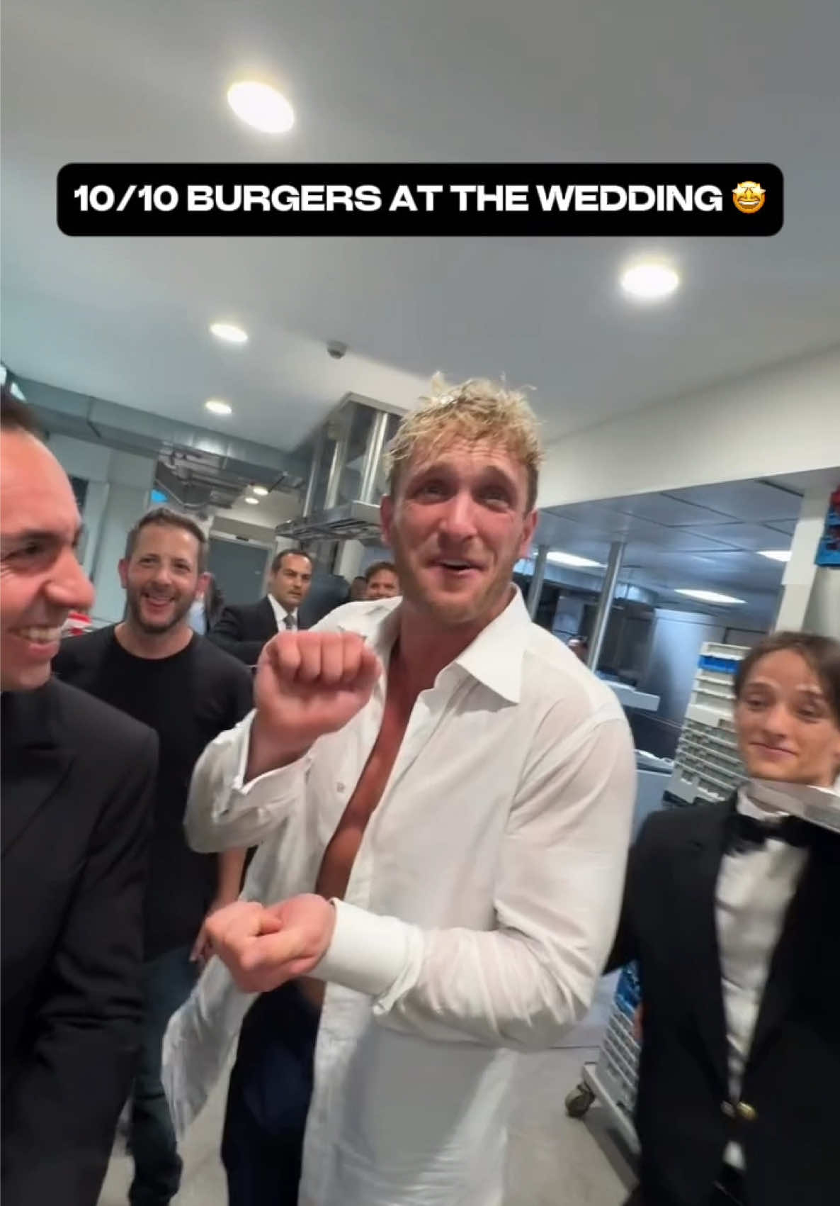 Only the best at the wedding 👀 ( CREDIT : @Logan Paul @heybigmike ) #drinkprime #Prime #loganpaul #wedding #ninaagdal