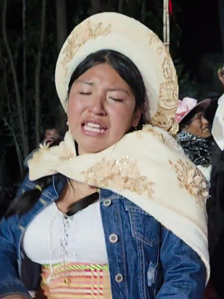 🎙A LUCHAR POR SUS HIJOS ELLA SE FUE...😭❤️ #clara_luz🌺 #huancayo_perú🇵🇪❤ #peru_profundo🇵🇪 #Recorriendo_todo_el_Peru🇵🇪 #Te_canta_con_mucha_pasion❤️ 