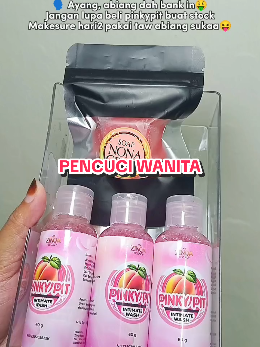 Kadang2 cinta bukan dimulut saja.. Dia mai dngn perbuatan siss😍 sedar2 bank in suruh beli pinkywash banyak2 untuk cikbunga kekal heylokkk cantikk benda mmg nak pakai lama🤭❤️ #pinkywash #pinkypit #femininewash #fyp 