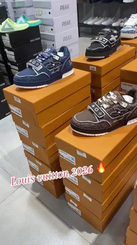 #تصميم_فيديوهات🎶🎤🎬 #شعب_الصيني_ماله_حل😂😂 #الجزائر_تونس_المغرب #ملابس #adidas #louisvuitton #fy #ستوريات #lyricsvideo #trend 