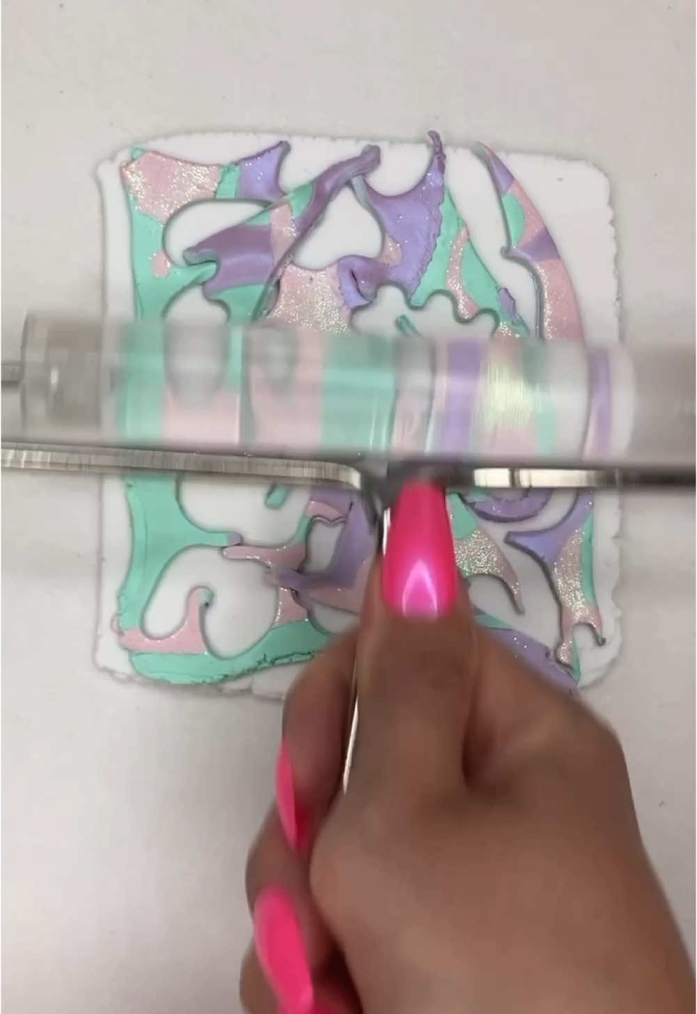 Make with me!!!  💗💗💗 #fyp #earrings #clayearrings #bigearrings #foryoupage #makewithme #diyvideo #handmadeearrings #tutorial 
