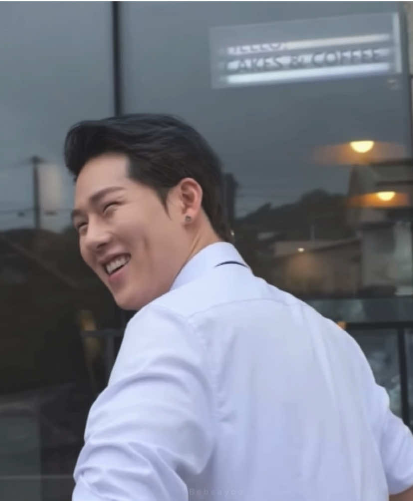 Lost in the dimple (˶ᵔ ᵕ ᵔ˶) #jooheon #monstax 